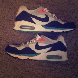 Air Max 90s size 7